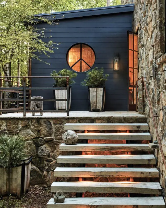 Warm Lighting for Inviting Outdoor Spaces