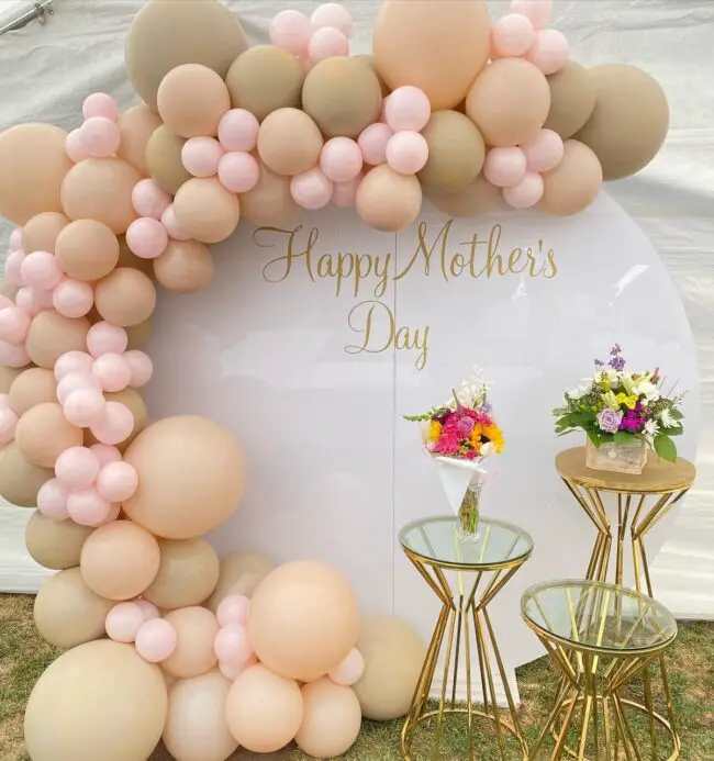 Neutral Balloon Arch with Floral Touches