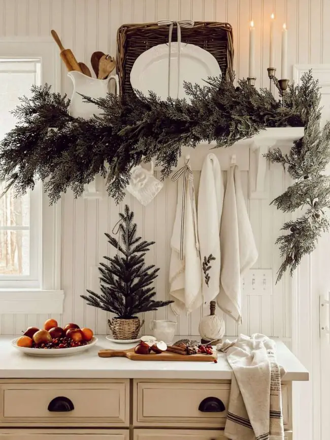 Charming Holiday Kitchen Decor Ideas