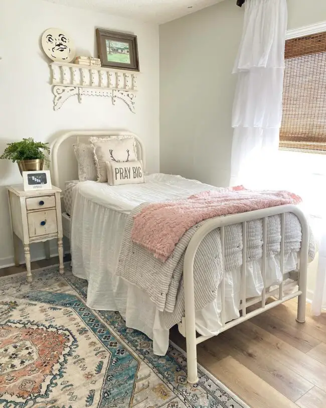 Serene Simplicity in a Cottage Bedroom