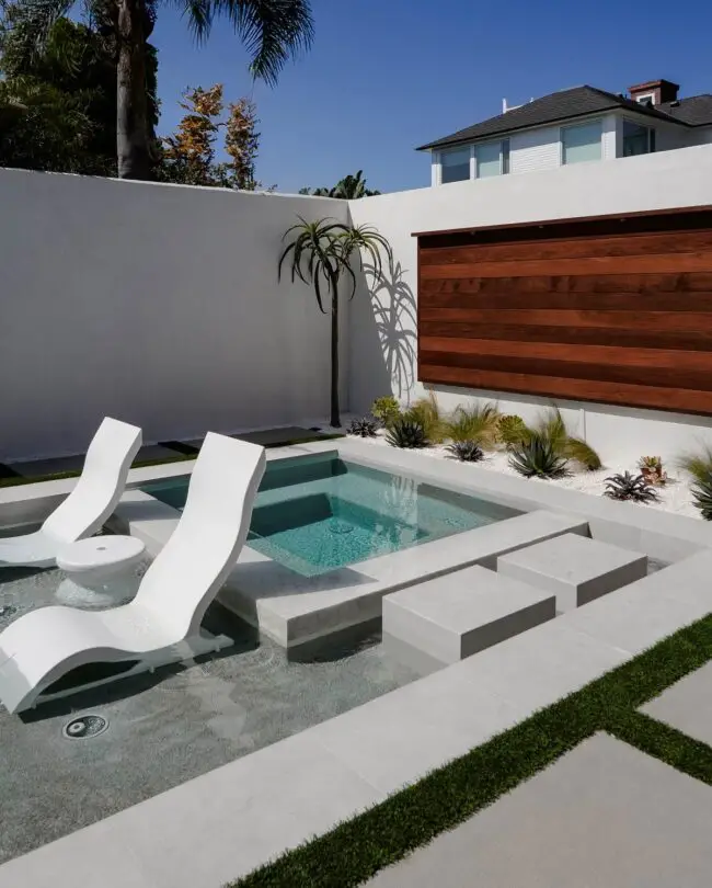 How to Choose the Right Pool Shape for a Small Yard