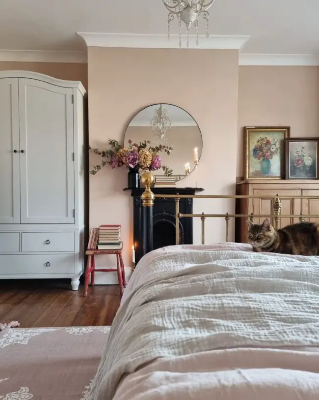 Soft Parisian Pastels in the Bedroom