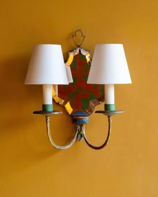 Retro-Inspired Wall Sconce