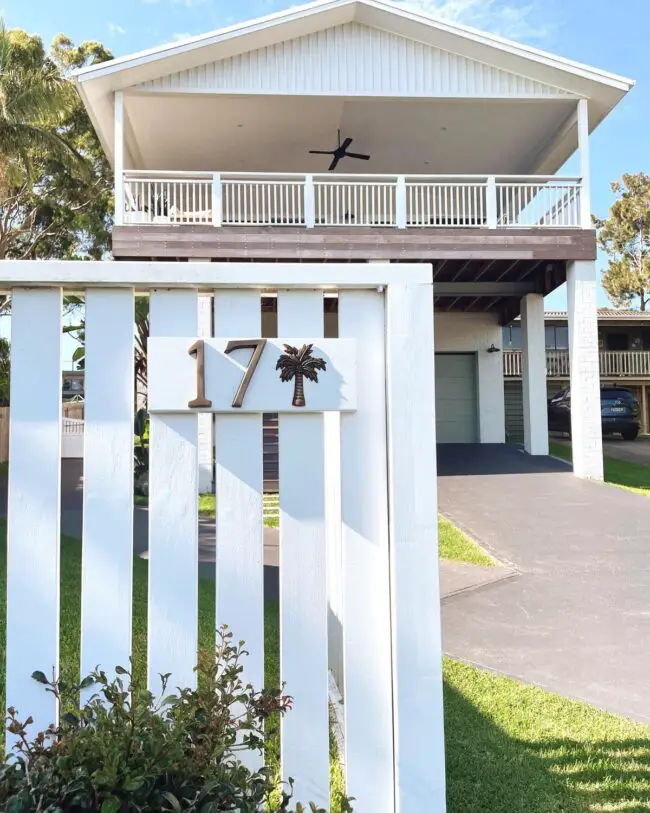 Laid-back Coastal Bungalow Vibes