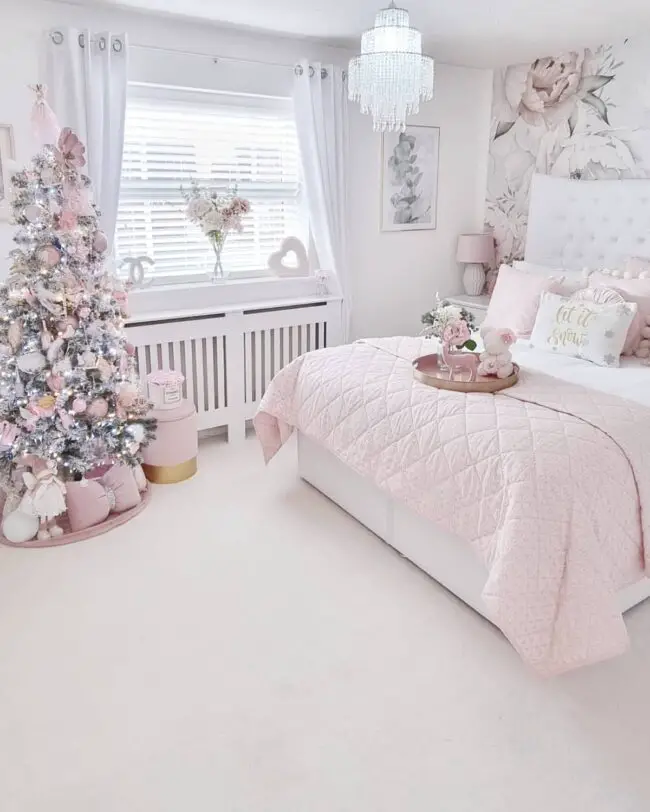 Pretty in Pink Christmas Wonderland