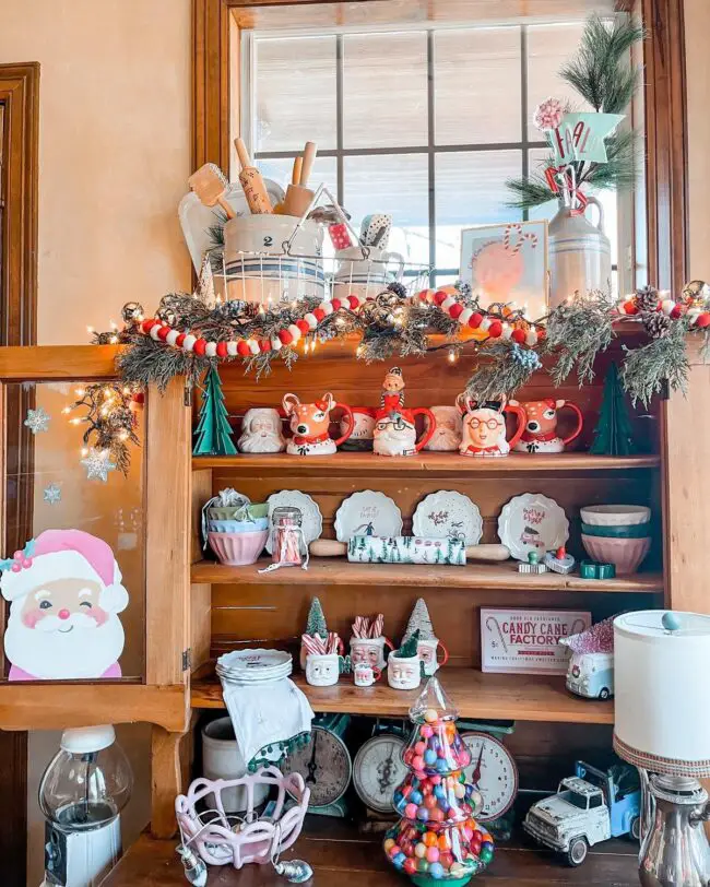 Charming Retro Christmas Kitchen Decor