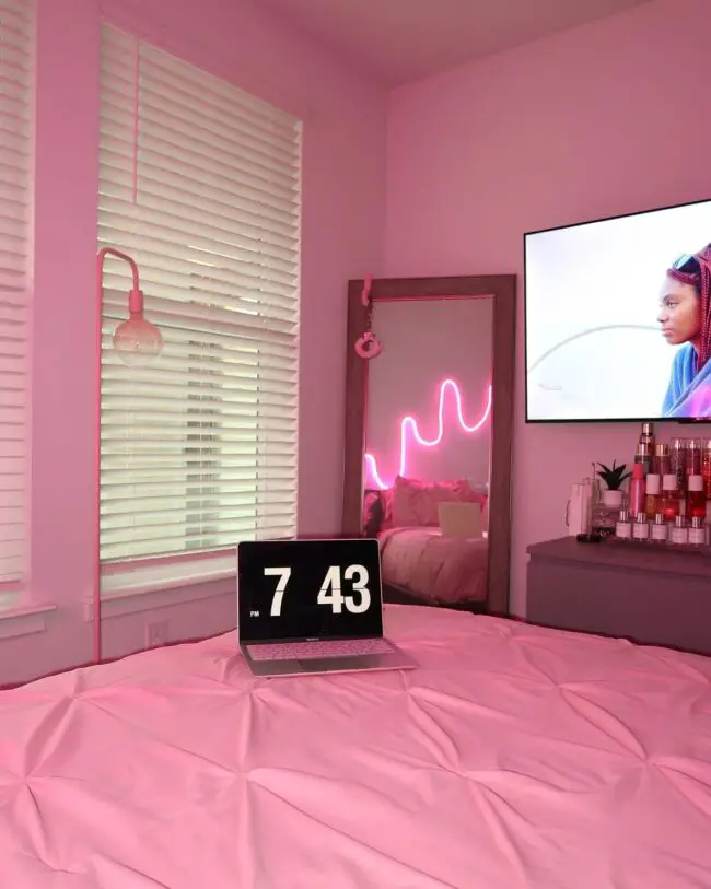 Modern Neon Aesthetics for Bedroom Spaces