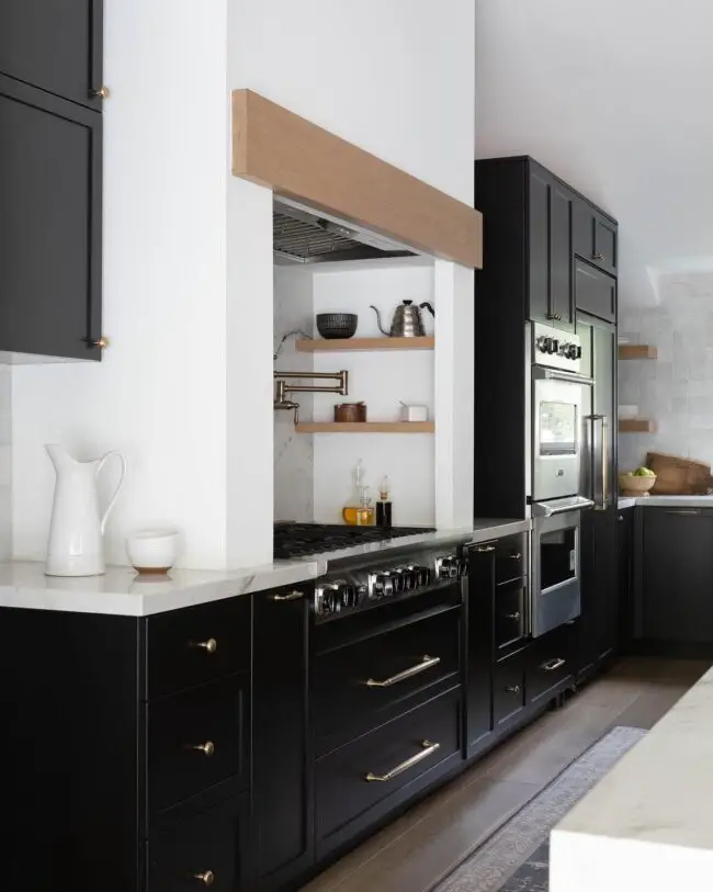 What Makes a Kitchen “Modern” and How to Achieve It