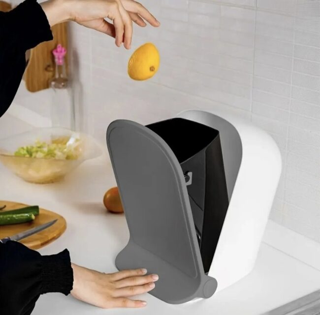 Space-Saving Countertop Trash Bin