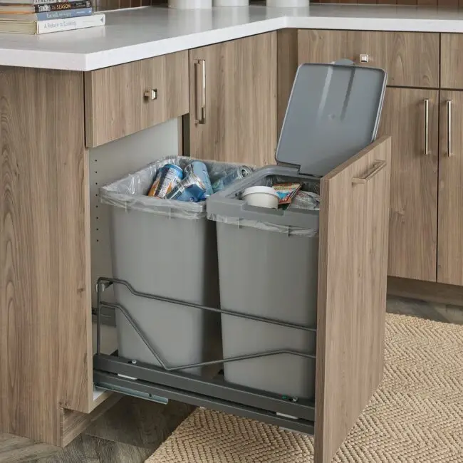 Double Pull-Out Trash Bin