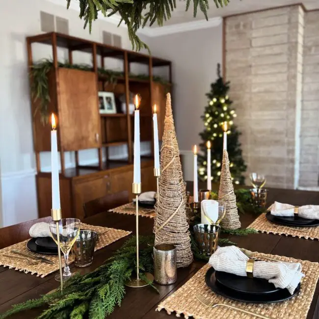 Mid-Century Inspired Festive Dining Experience