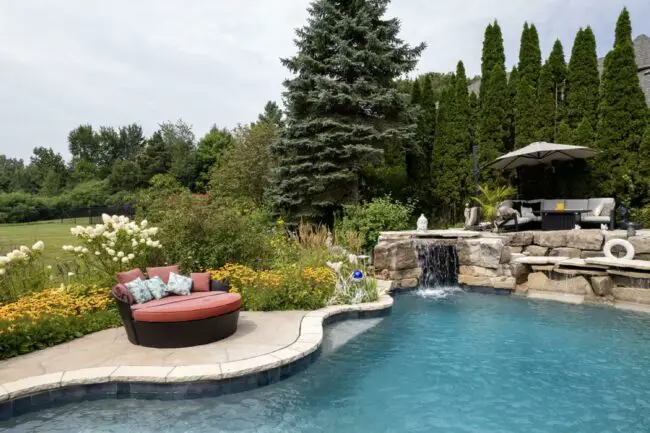 How To Use Landscaping To Create A Relaxing Poolside Retreat