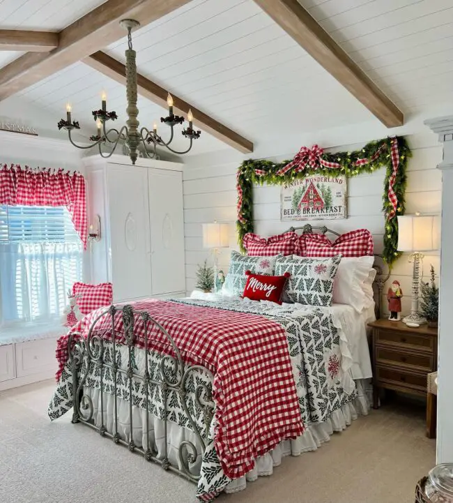 Festive Farmhouse Holiday Charm