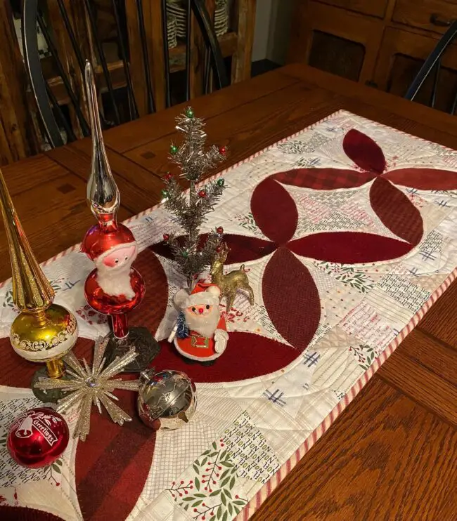 Festive Quilts for Holiday Cheer