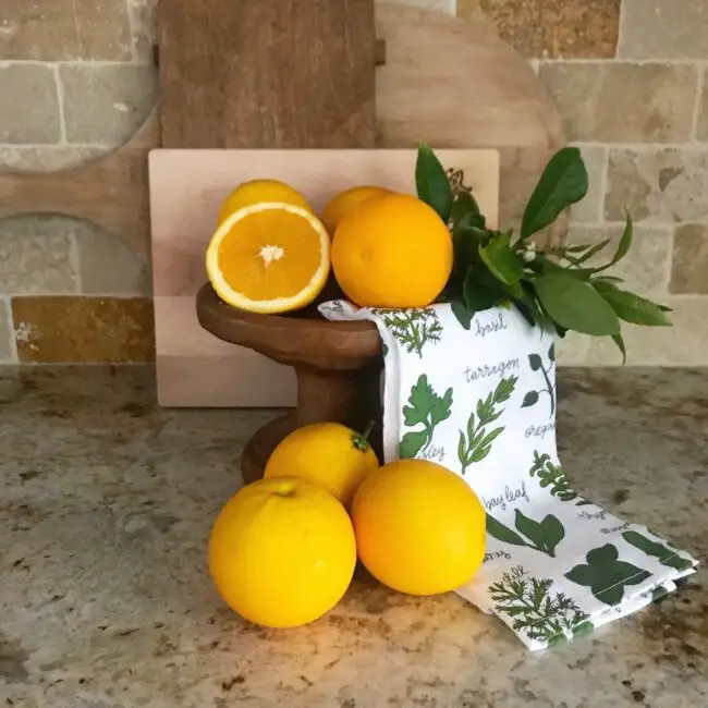 Citrus-Themed Decor for a Vibrant Kitchen