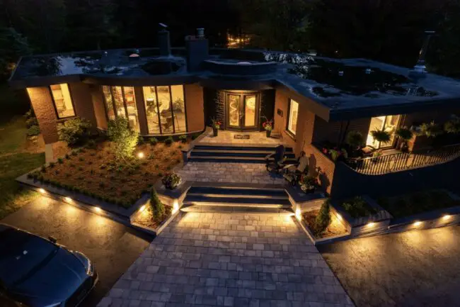 How To Use Accent Lighting To Highlight Key Features Of My Outdoor Space?