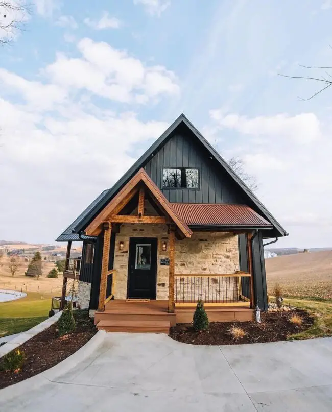 Cozy Cottage with Cedar Porch